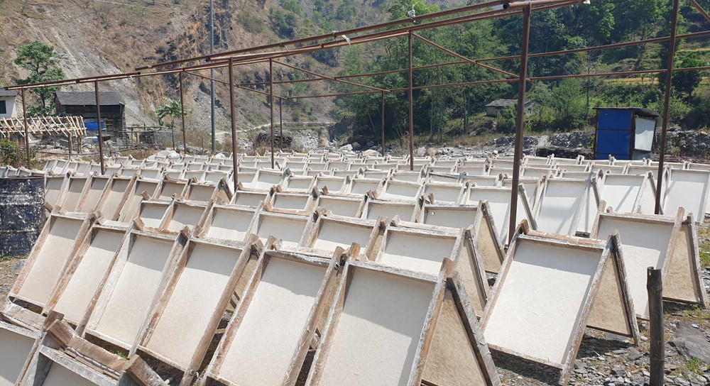 कालीकोटमा नेपाली हाते कागज उद्योग सञ्चालनमा