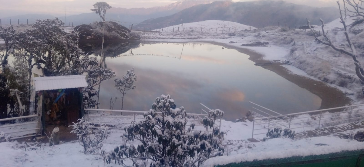 हिउँले सेताम्ये छ पर्यटकीय क्षेत्र तीनजुरे