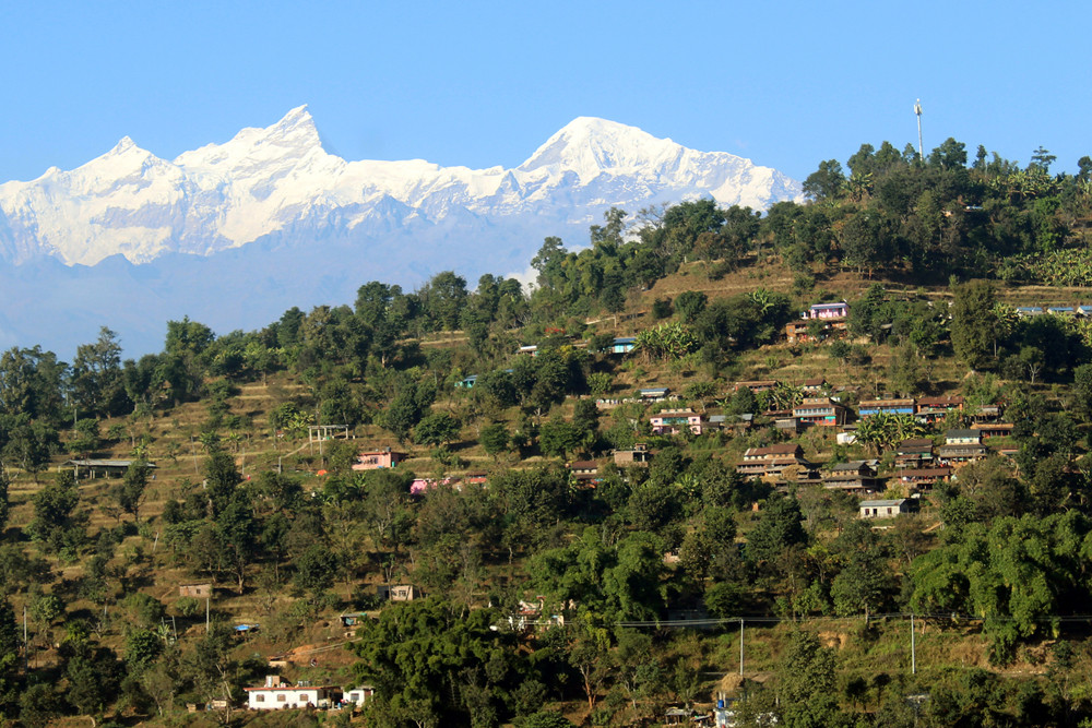 हिमश्रृङ्खलासँगै गोरखा ताप्ले