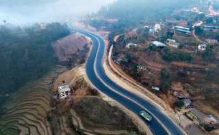 मुग्लिन-पोखरा सडक : पूर्वी खण्डमा ५० र पश्चिम खण्डमा १७ प्रतिशत प्रगति