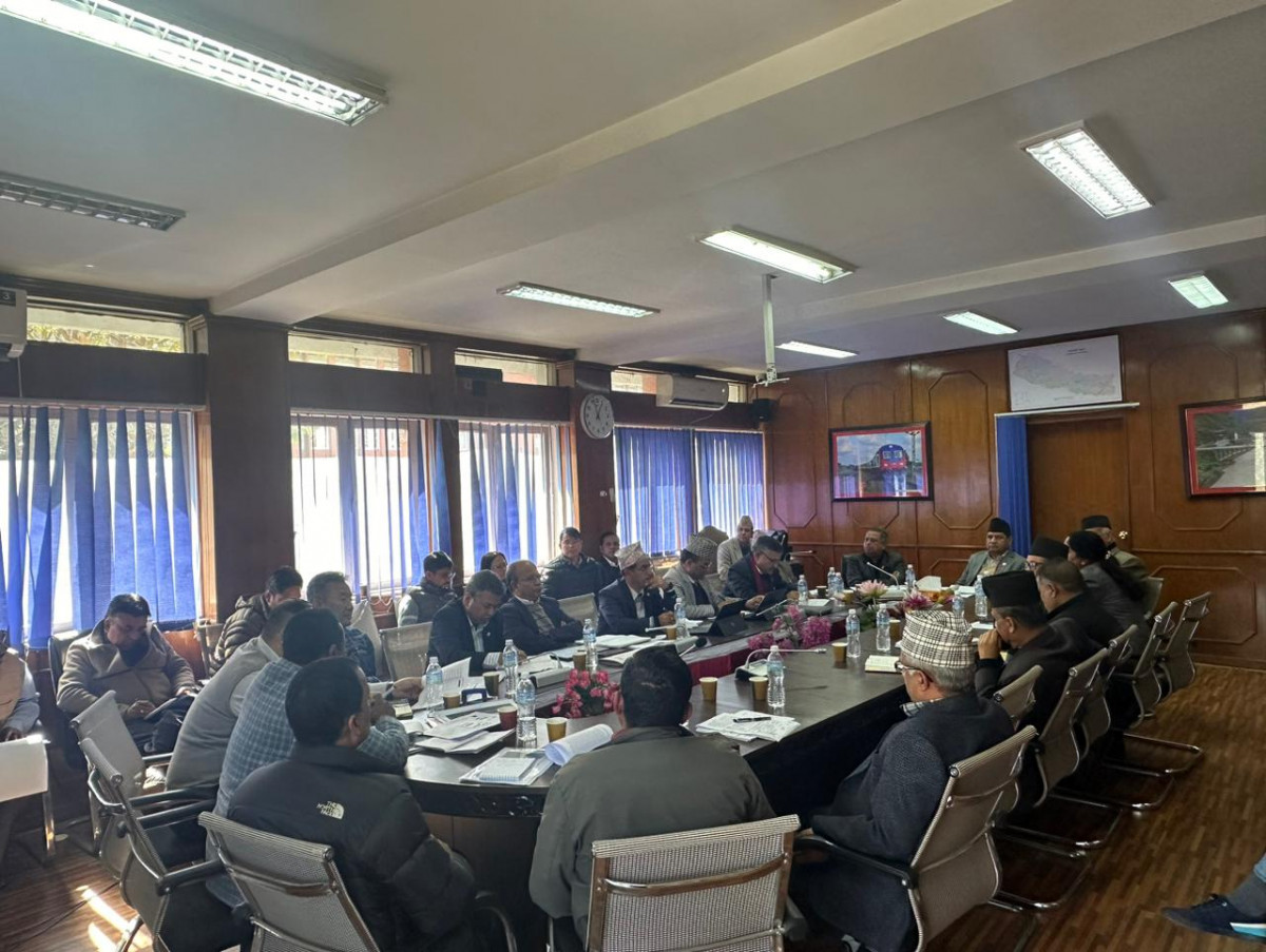 नारायणगढ-बुटवल सडक समयमा सम्पन्न नभए ठेक्का तोड्ने चेतावनी