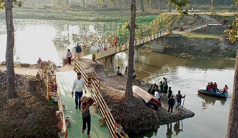 झापाको ‘फेवाताल’ मा बढ्यो पर्यटकीय आकर्षण, एकै महिनामा पुगे ५२ हजार पर्यटक
