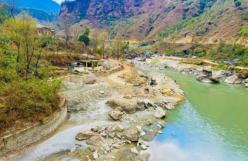 बस्ती संरक्षणका लागि कालीगण्डकीमा तटबन्ध निर्माण