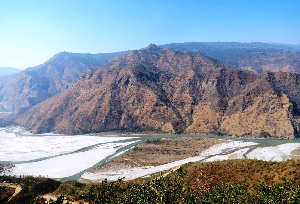 पर्यटकका पर्खाइमा तमोर नदी क्षेत्र
