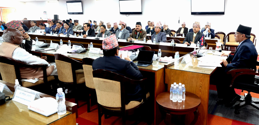 बजेटको कार्यान्वयनमा प्रधानमन्त्री असन्तुष्ट, भन्छन् - मन्त्रालयहरूको कार्यसम्पादनबाट सन्तोष लिने अवस्था छैन