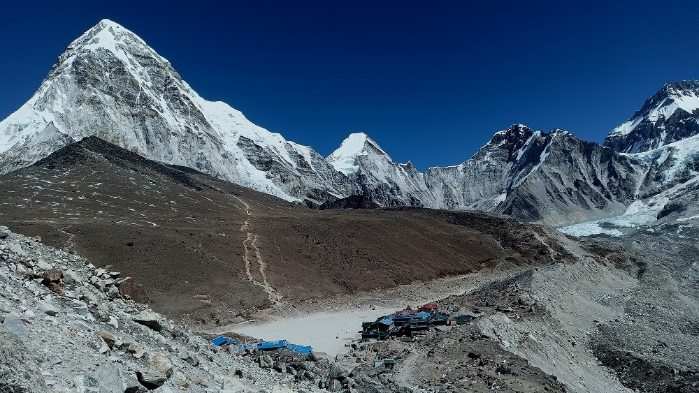 सगरमाथा नजिकैको बस्ती