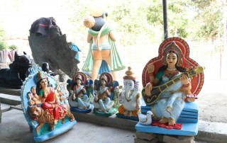 हातमा सीप भएका ७३ वर्षीय विष्ट, ढुंगाको मूर्ति बिक्री गरेर पुर्याउँछन् परिवारको खर्च