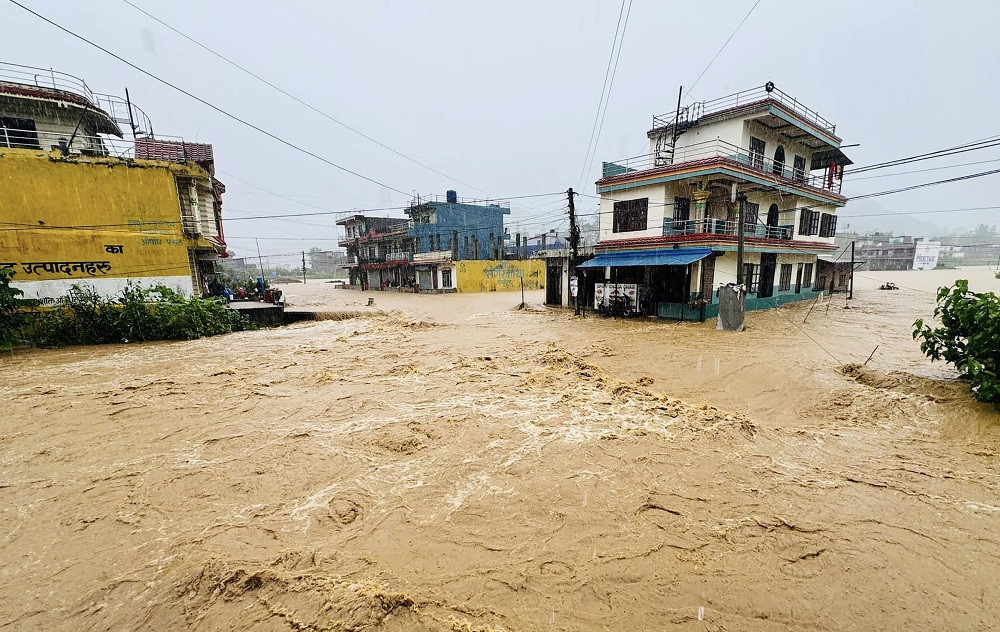 बाढीबाट सतर्क बन्दै सरकार, कैलालीका १८ स्थानमा जलमापन केन्द्र स्थापना