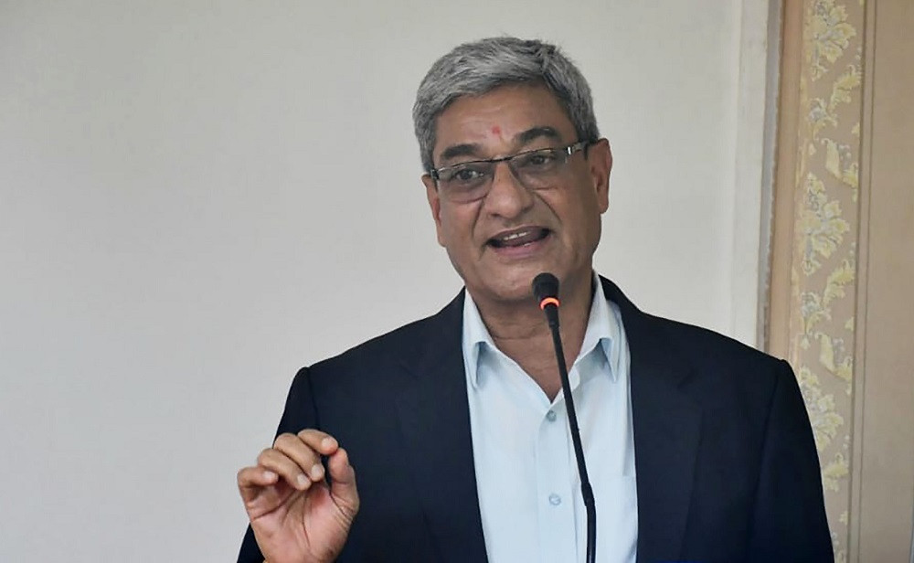 पूर्वराजाका समर्थकले तोडफोड गरेको क्षेत्रमा गृहमन्त्रीले गरे निरीक्षण, दोषीलाई कारबाहीको दायरामा ल्याउने प्रतिबद्धता