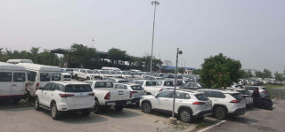 चालु आवको दुई महिनामा वीरगञ्ज भन्सारबाट चारपांग्रे सवारीको आयातमा कमी, दुईपांग्रेको वृद्धि