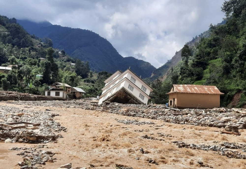 बाढीपहिरोको सात महिनापछि बल्ल काभ्रेमा निजी आवासको क्षति आकलन सुरु