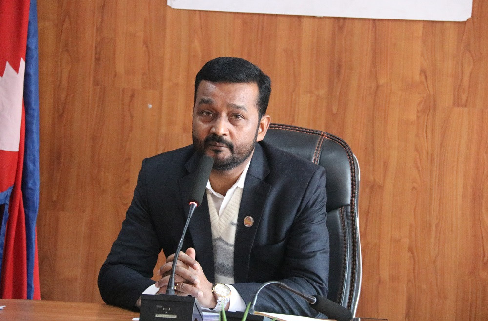 धरानको खानेपानीको समस्या समाधानको प्रयास गर्ने मन्त्री यादवको प्रतिबद्धता