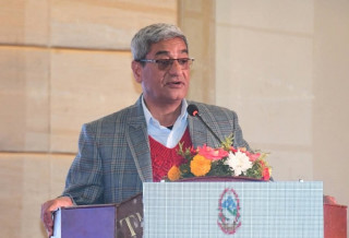 संघ र प्रदेशको सहयोगमा स्थानीय तहमा आपत्कालीन गोदामघर बनाउनुपर्छ : गृहमन्त्री लेखक