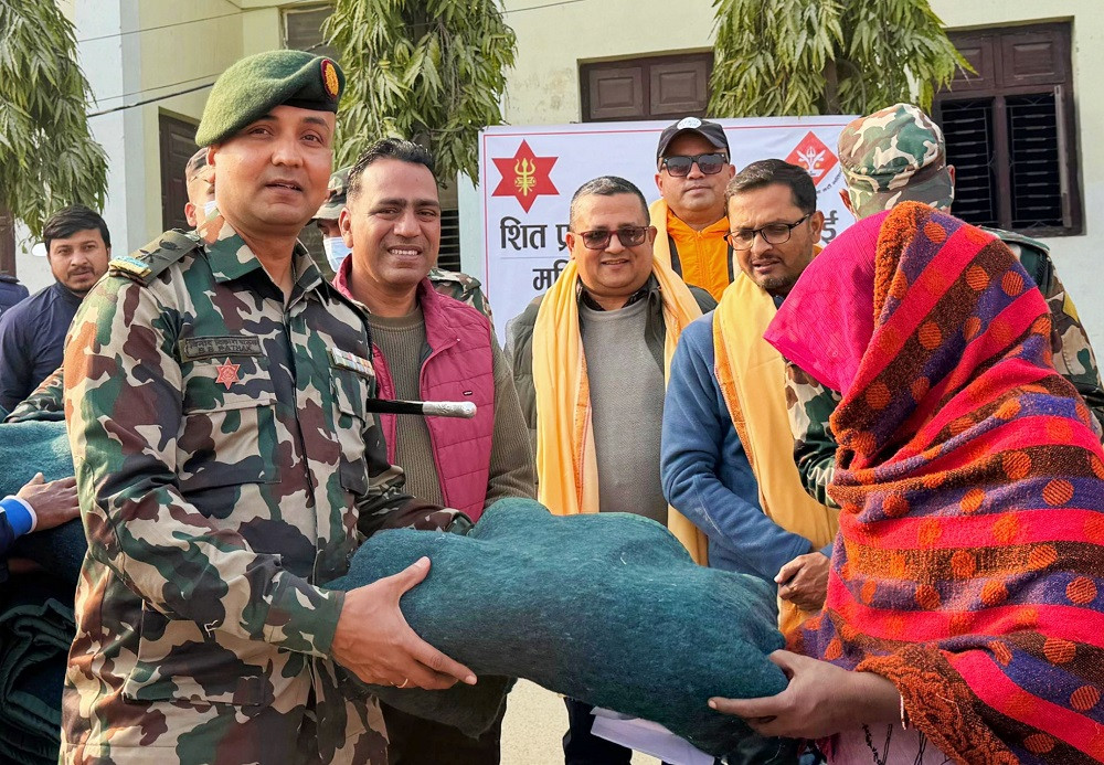 शीतलहरपीडितलाई सेनाको सहयोग