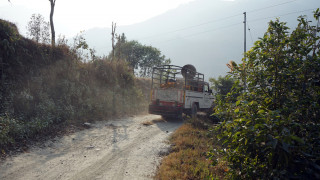 सडक स्तरोन्नति नहुँदा पर्वत बाँसखर्कका किसान मर्कामा