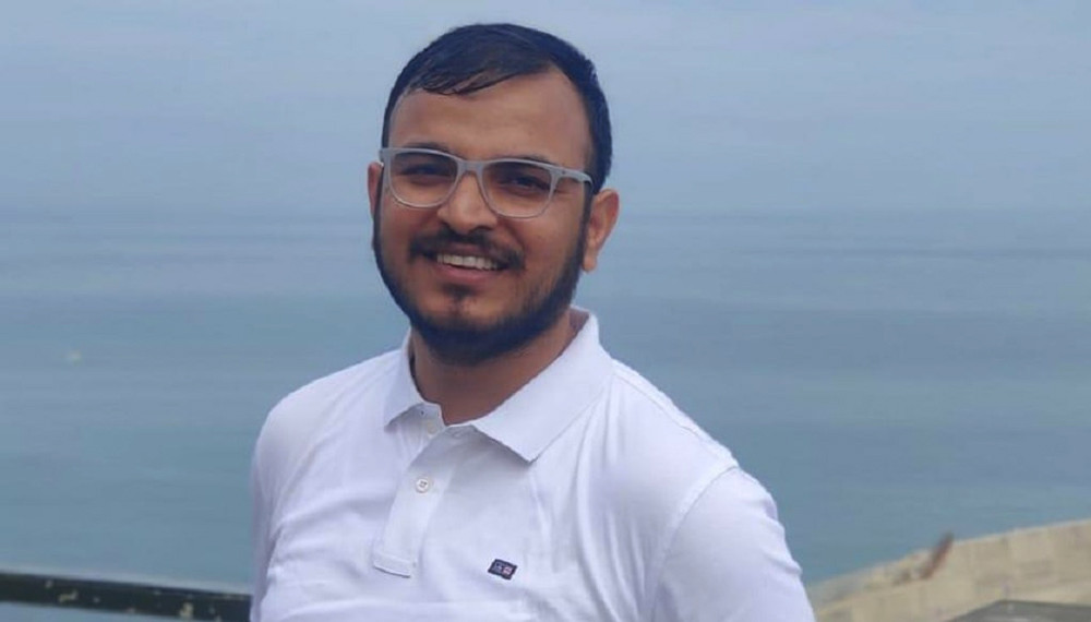 बीमा प्राधिकरणका अध्यक्ष  शरद ओझाको योग्यतामा प्रश्न उठाउँदै सर्वोच्चमा मुद्दा