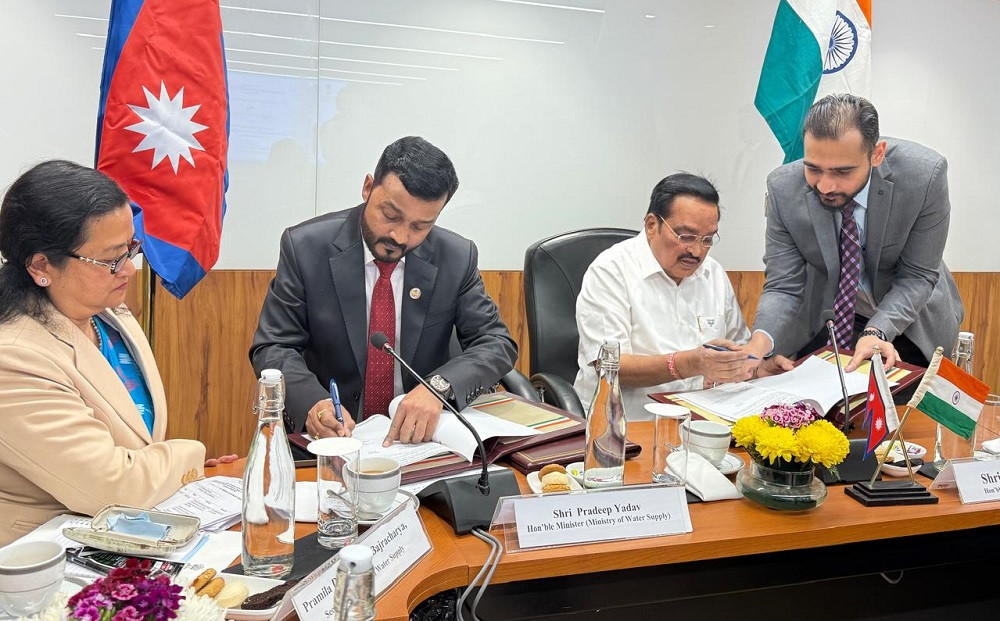 खानेपानीमन्त्री यादव र भारतीय जलशक्तिमन्त्री पाटिलद्वारा समझदारीपत्रमा हस्ताक्षर